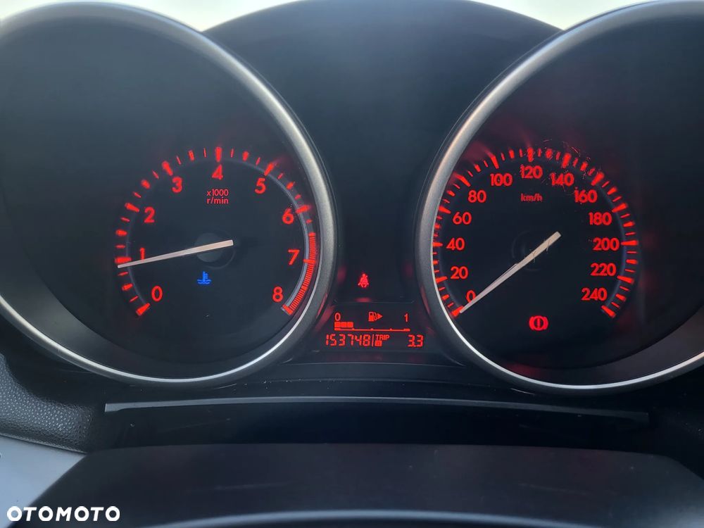 Mazda 3 1.6 Exclusive + - 27