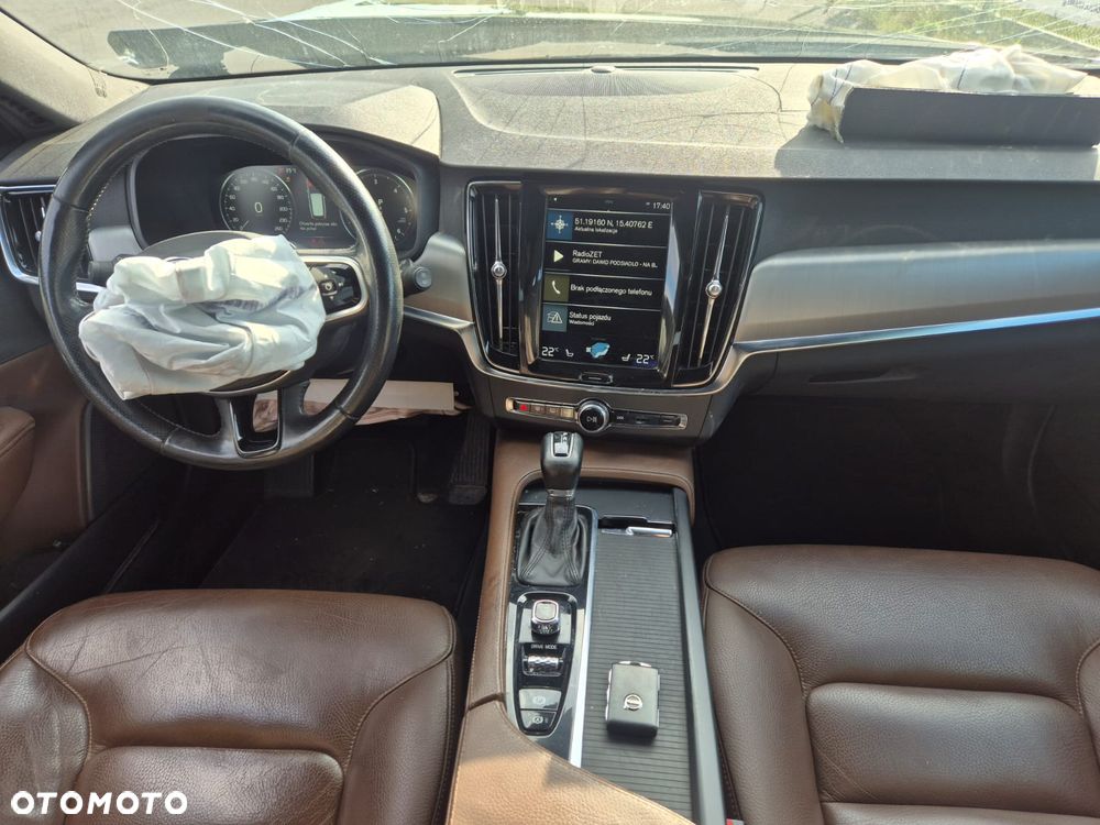 Volvo V90 D4 AWD Geartronic Momentum - 13