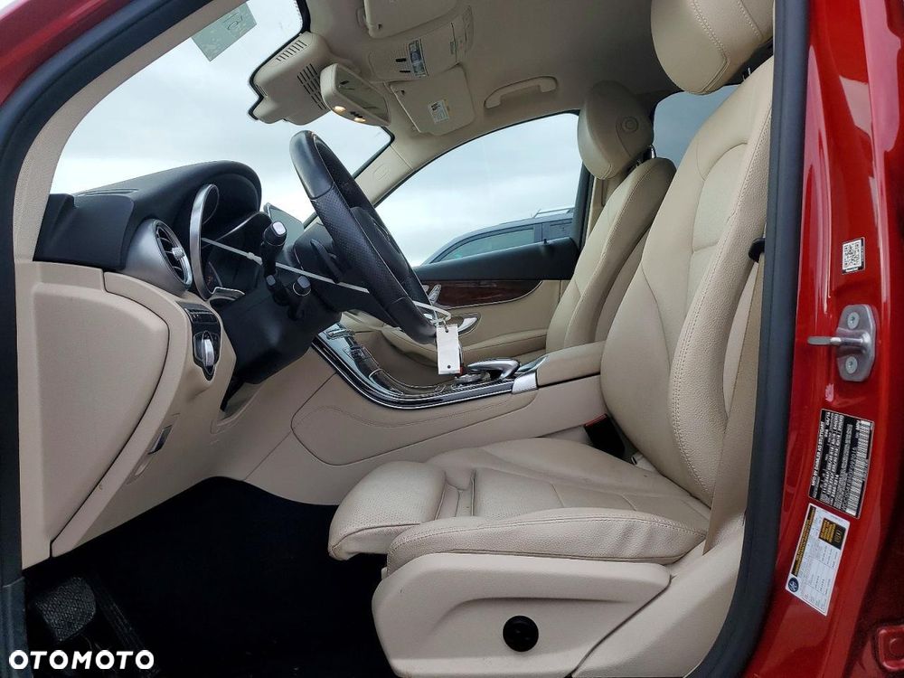 Mercedes-Benz GLC 300 4-Matic - 7