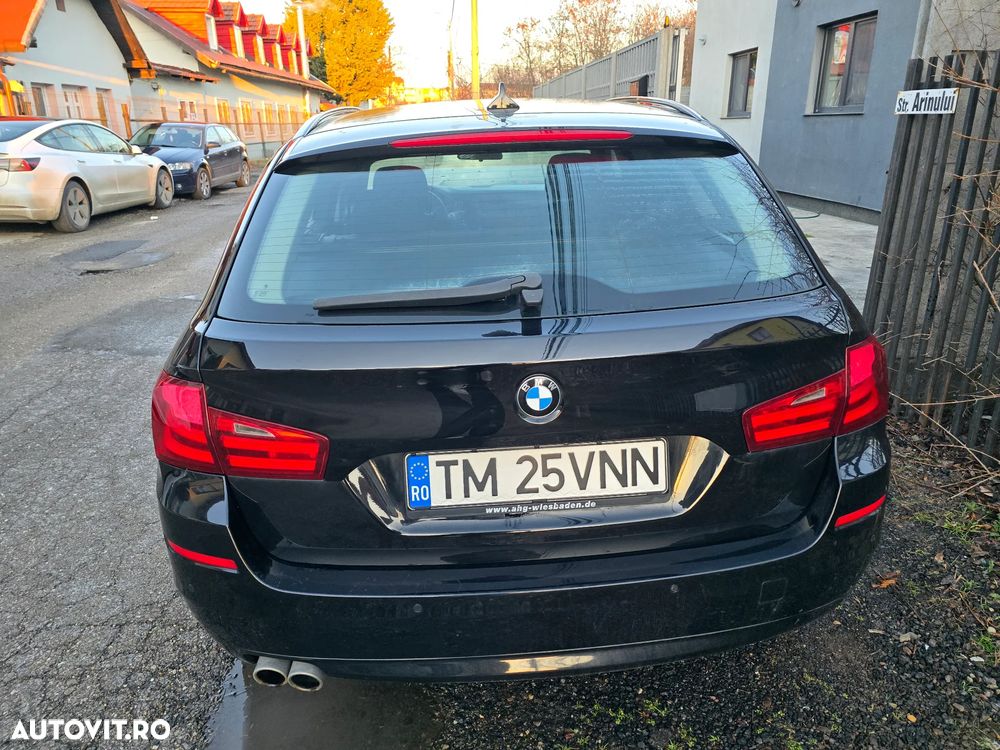 BMW Seria 5 525d Touring - 12
