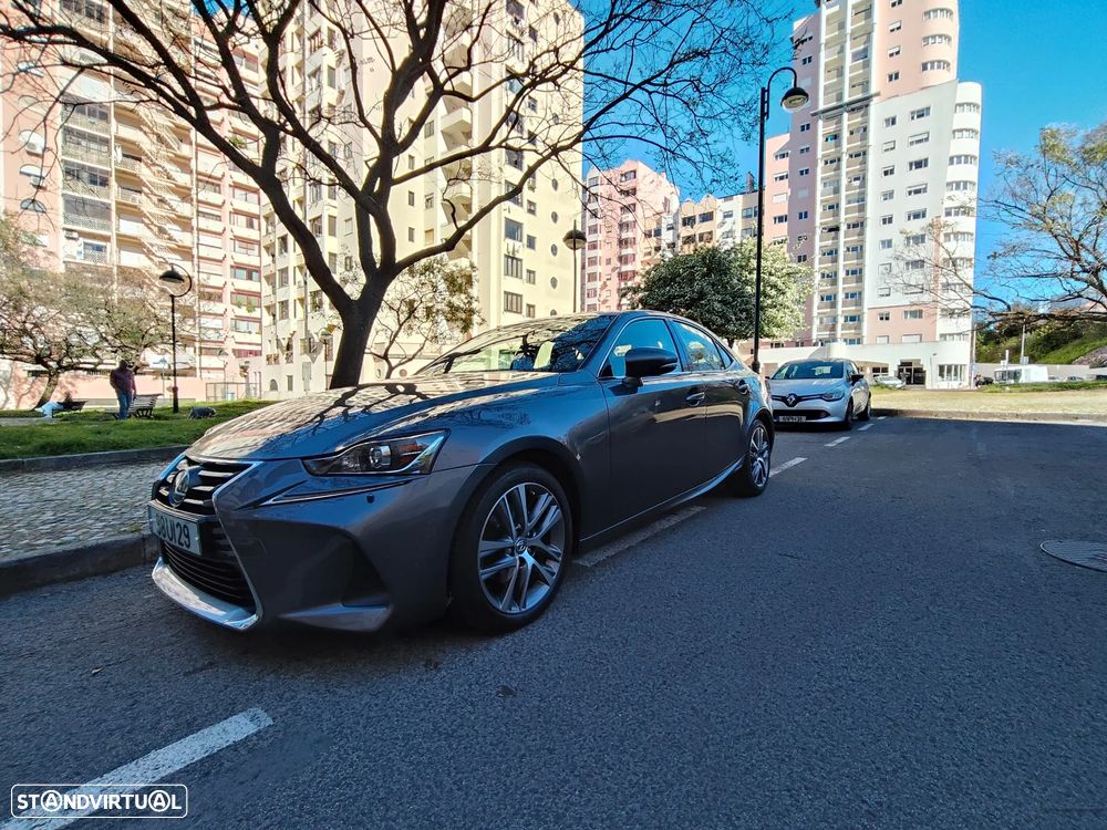 Lexus IS 300H Executive - 14