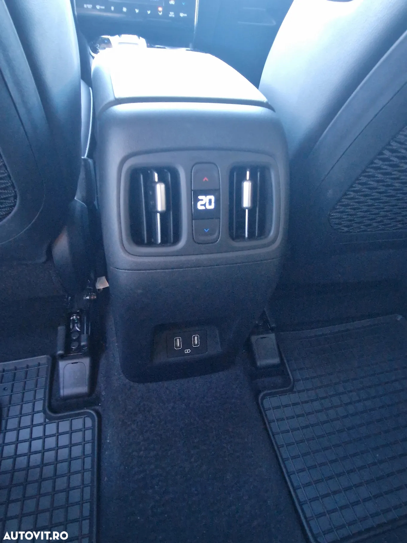 Hyundai Tucson PHEV 1.6 l 265 CP 4WD 6AT Luxury - 15