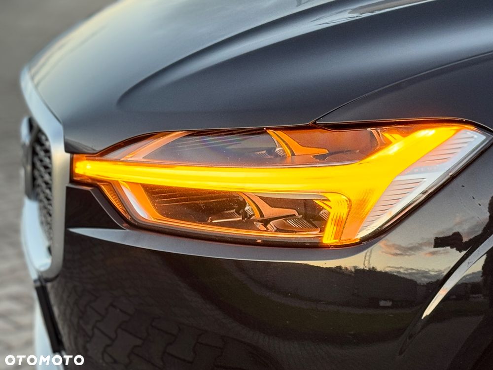 Volvo XC 60 D4 Geartronic RDesign - 4