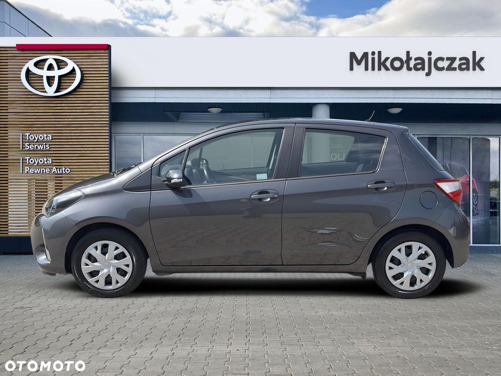 Toyota Yaris - 10