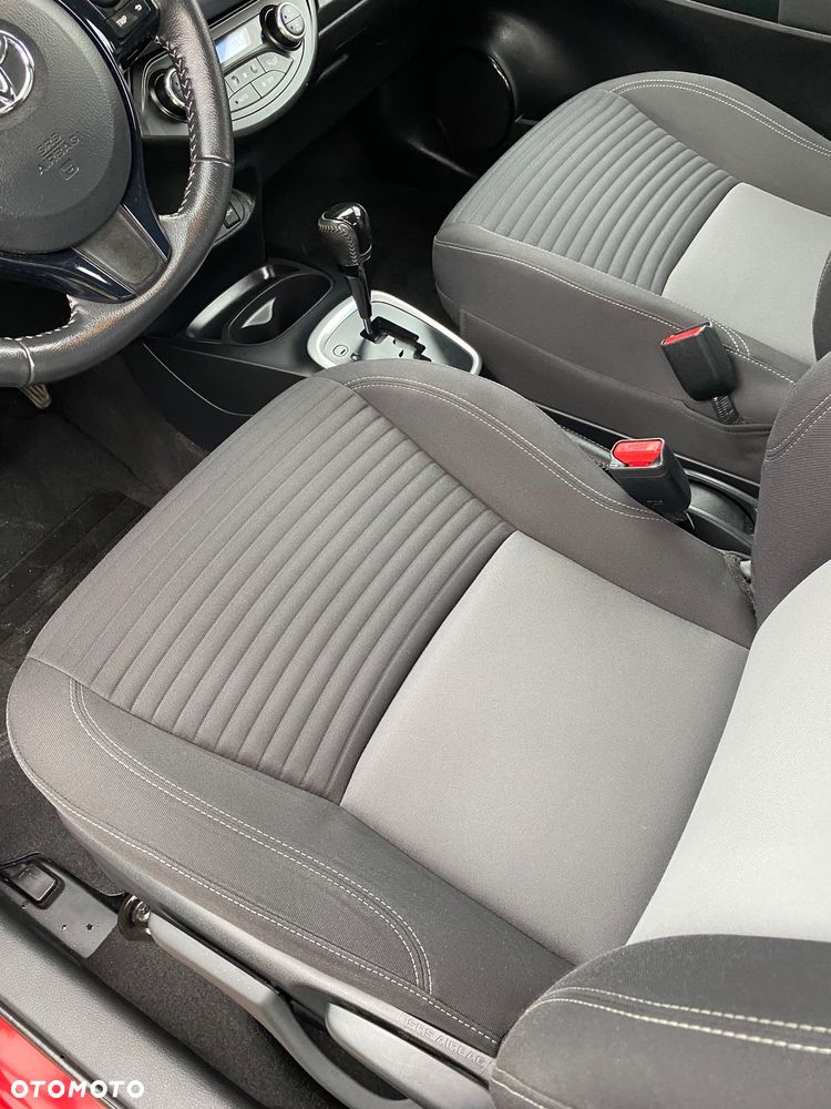 Toyota Yaris Hybrid 1.5 VVT-i Comfort - 11