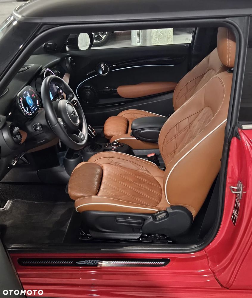 MINI John Cooper Works - 11