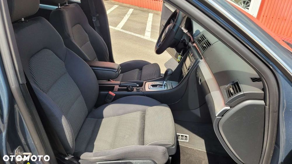 Audi A4 Avant - 8