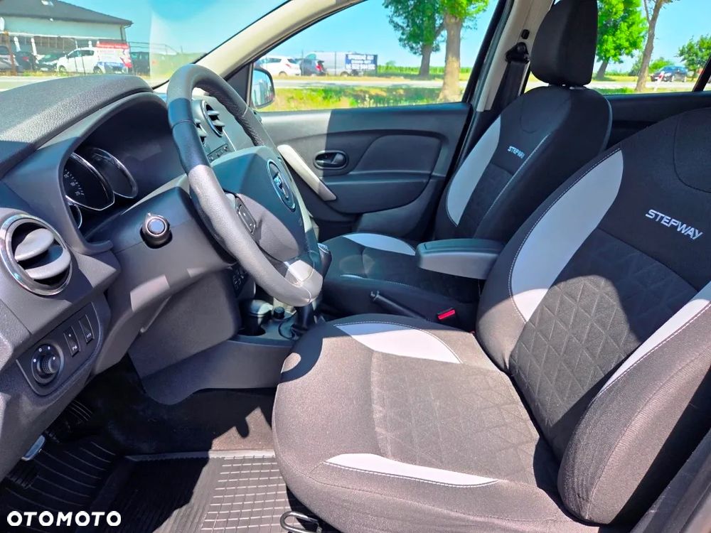 Dacia Sandero Stepway TCe 90 Prestige - 26