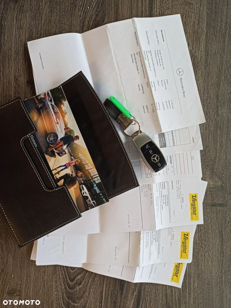 Mercedes-Benz Klasa E - 27