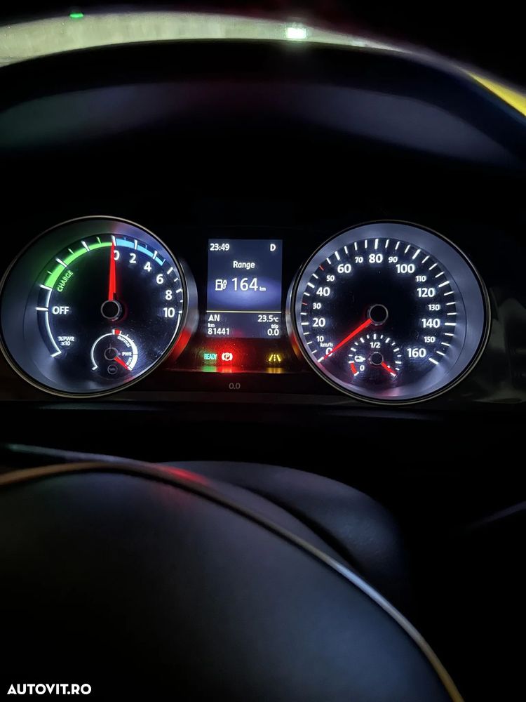 Volkswagen Golf e-Golf - 26