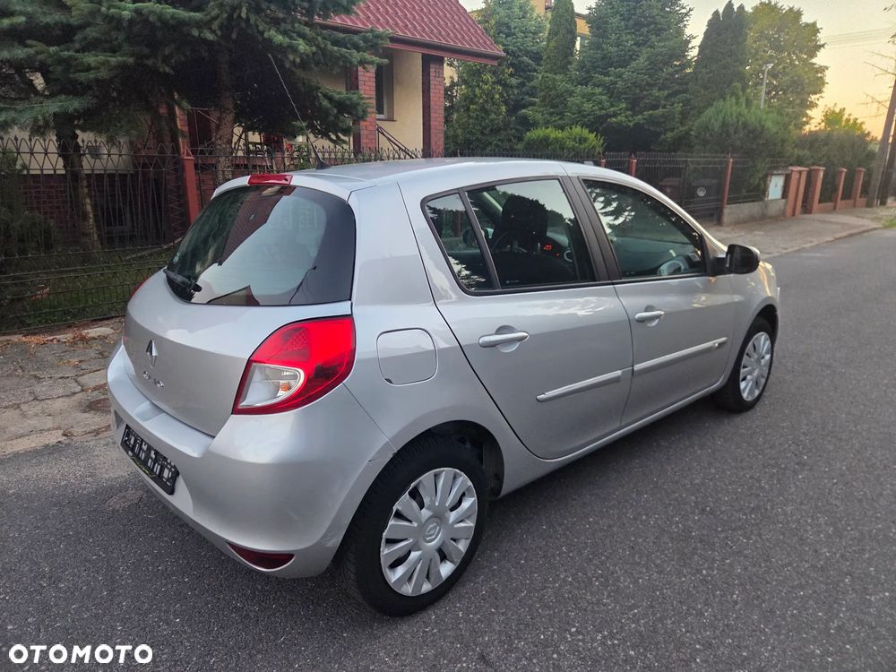 Renault Clio - 5