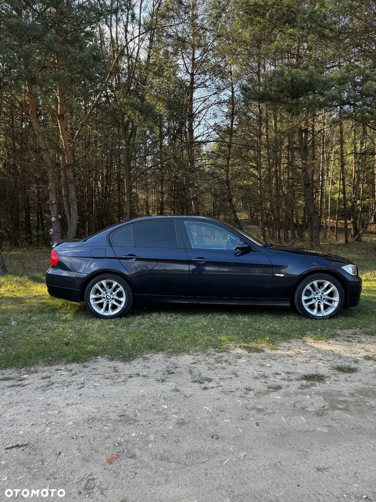 BMW Seria 3 320i - 13