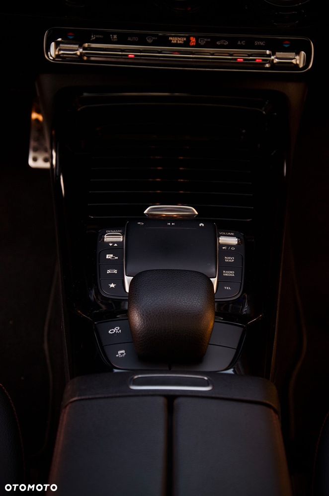 Mercedes-Benz Klasa A 35 AMG 4-Matic 7G-DCT - 16