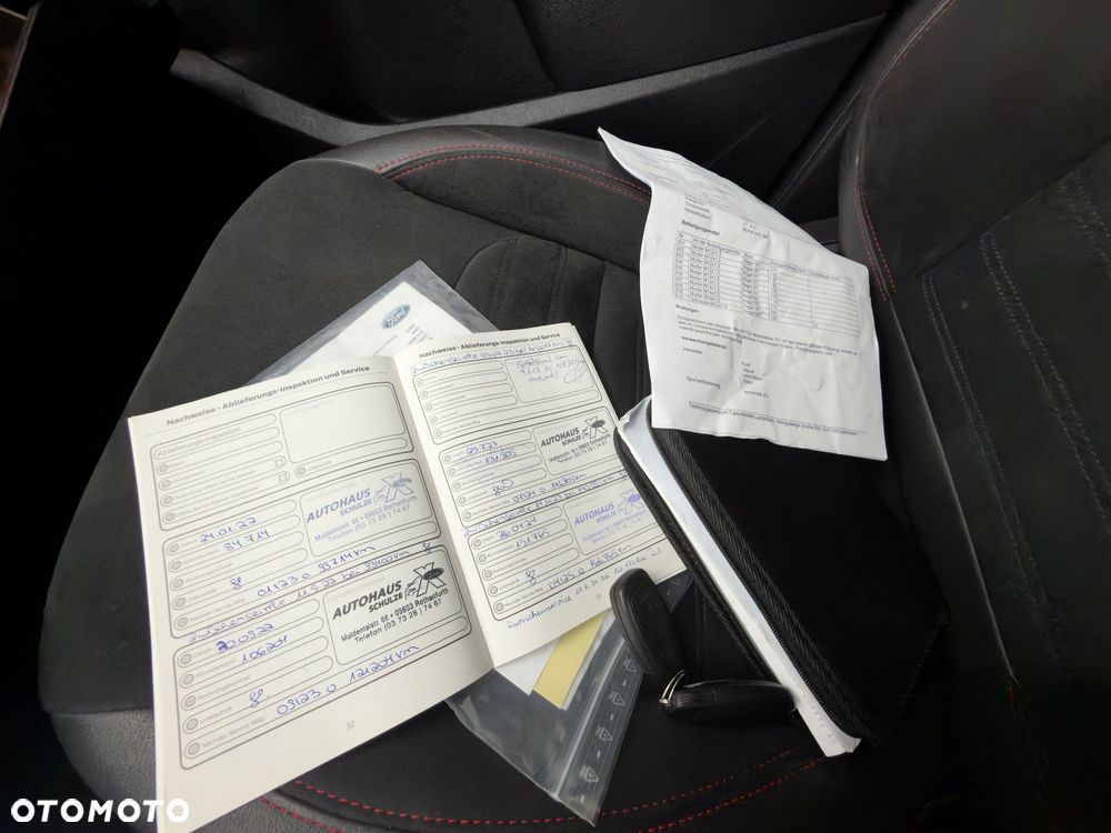 Ford Kuga 2.0 TDCi 4x4 ST-Line - 37