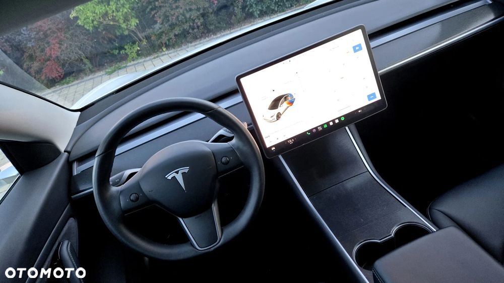Tesla Model 3 - 26