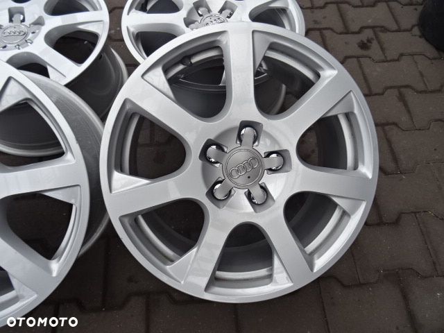 5x112x66,5 8Jx17 ET33 AUDI oryginał - 5