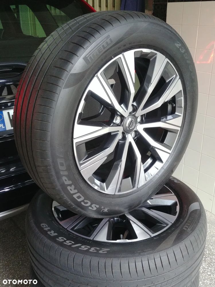 PREMIUM Volvo XC-60 XC60 5-V Spoke Diamond Cut Pirelli Scorpion 235/55R19 105W - 4