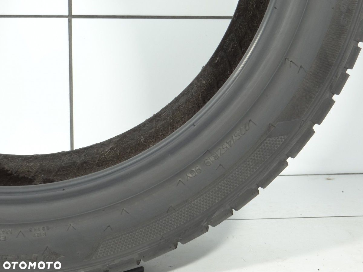 Opony letnie 225/45R19 96Y Hankook - 4