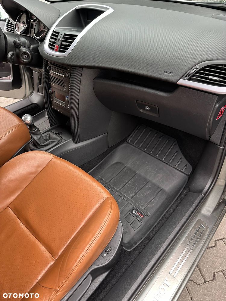 Peugeot 207 CC - 27