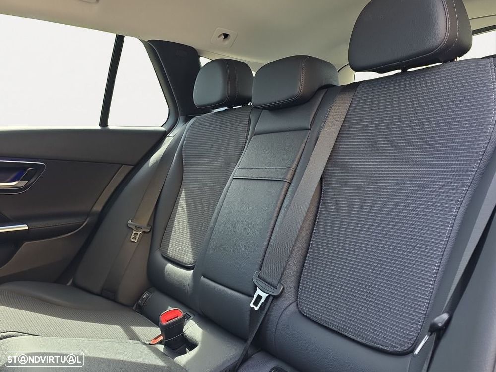 Mercedes-Benz C 300 de Avantgarde - 15