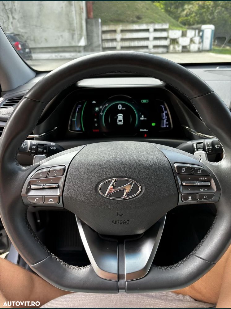 Hyundai IONIQ - 6