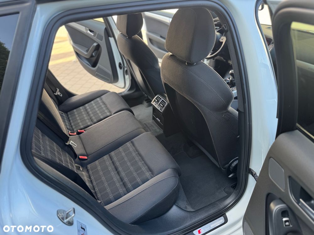 Audi A4 Avant 2.0 TDI DPF clean diesel quattro S line Sportpaket - 9