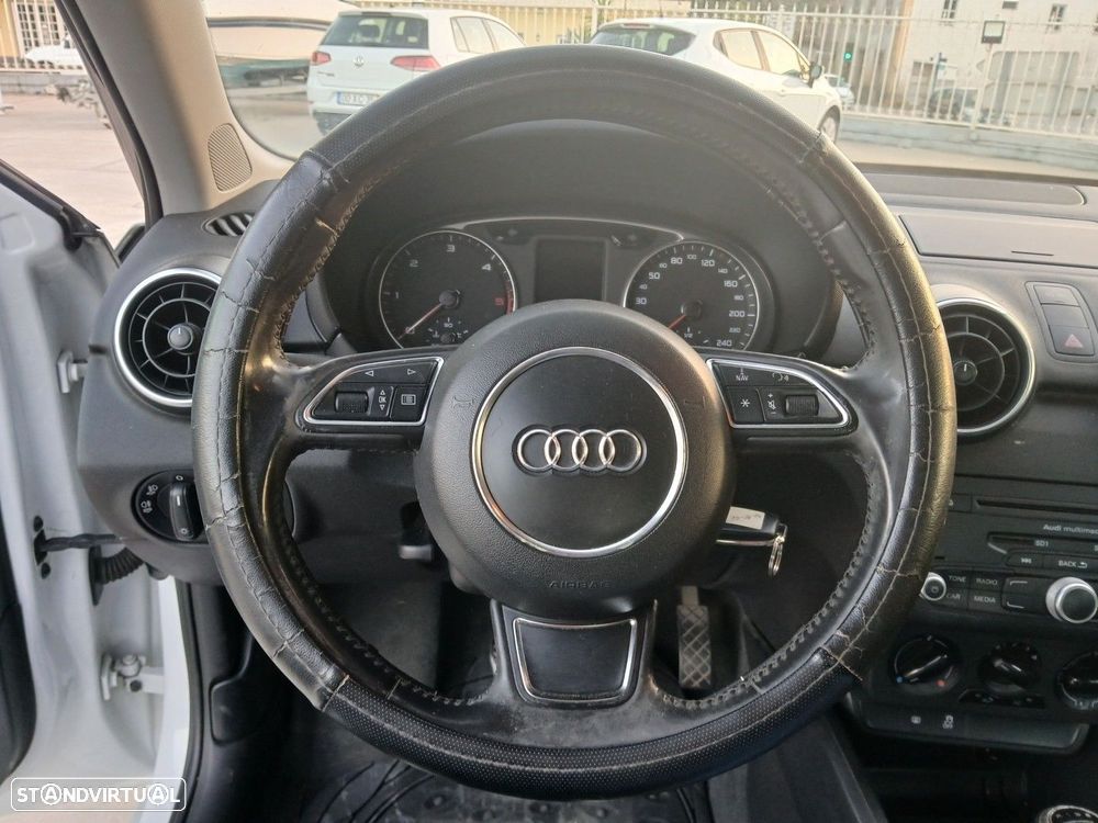 Audi A1 Sportback 1.6 TDI Advance - 17