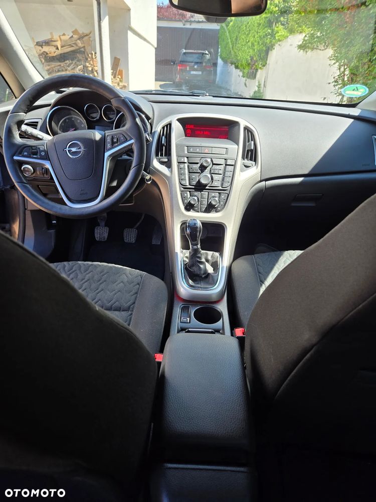 Opel Astra 1.4 Turbo Exklusiv - 16