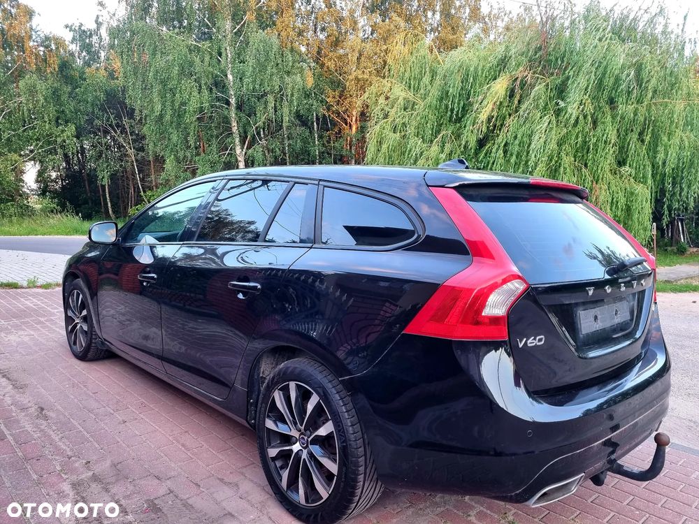 Volvo V60 D2 Drive-E Momentum - 9