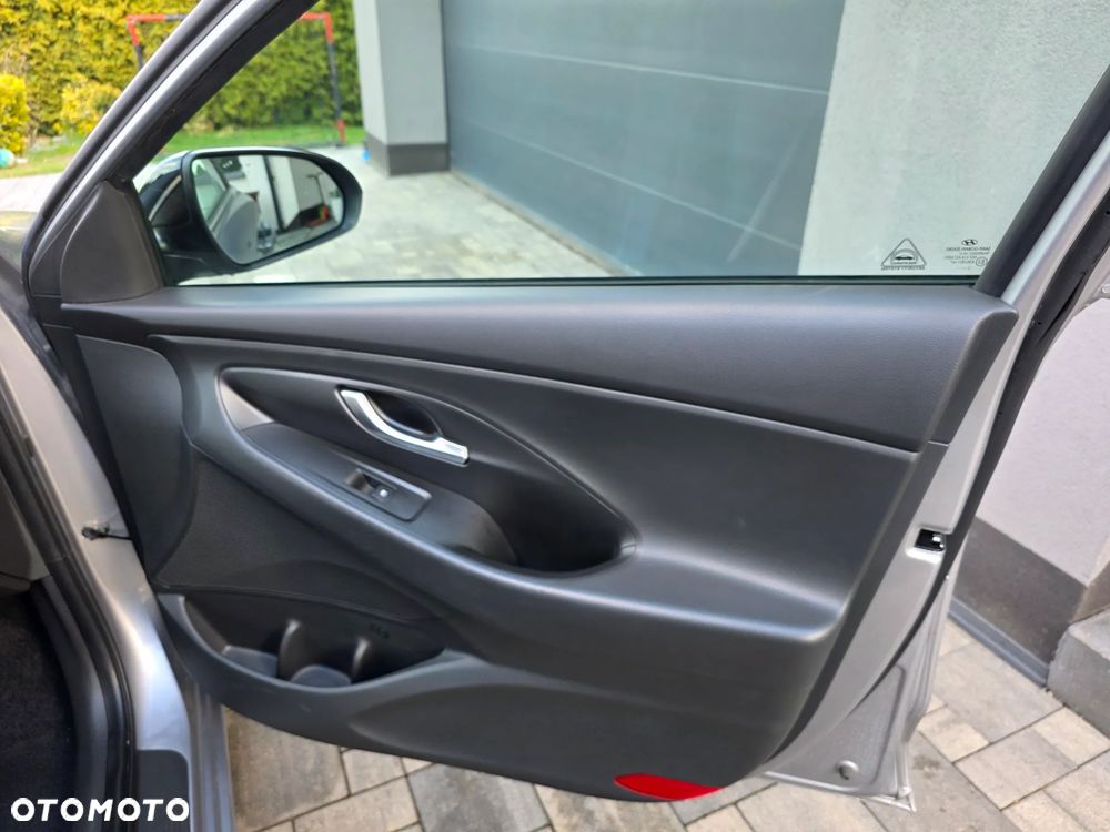 Hyundai i30 1.0 T-GDI Smart DCT - 17