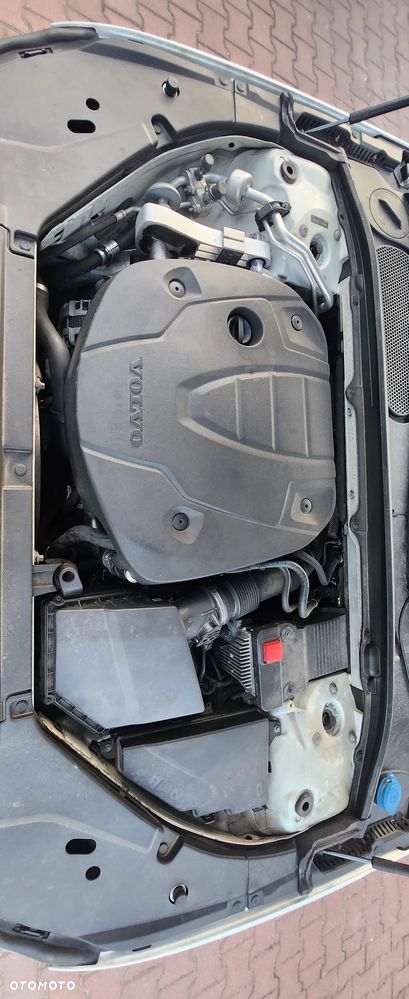 Volvo V90 D4 Geartronic Momentum Pro - 21