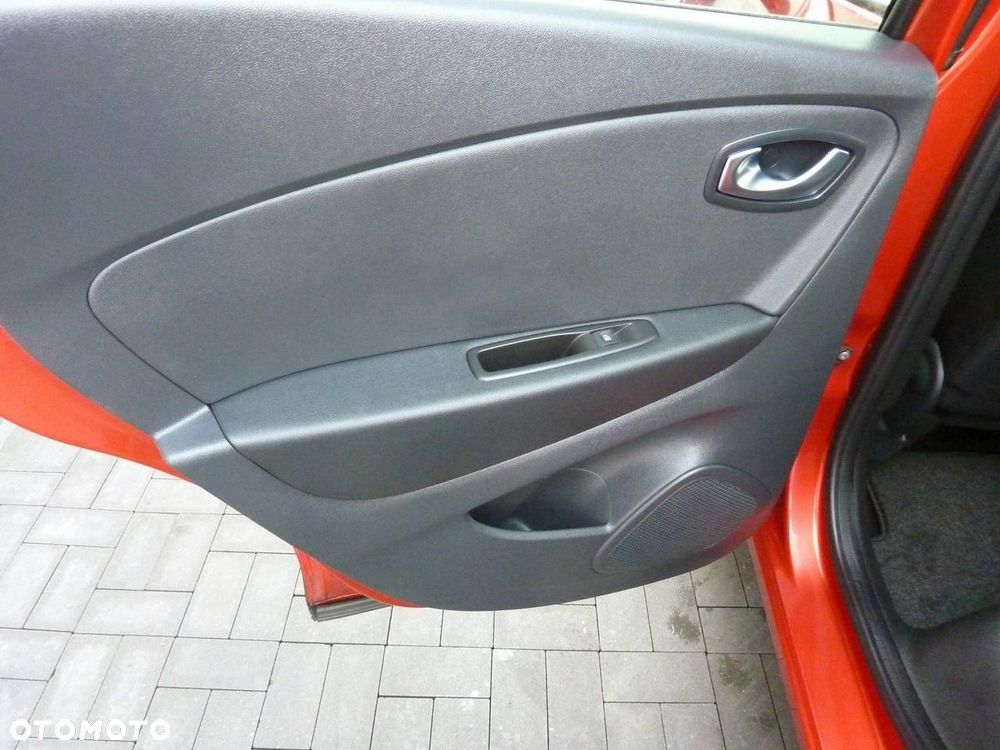 Renault Captur - 32