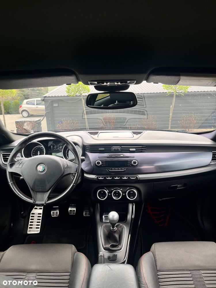 Alfa Romeo Giulietta 2.0 JTDM Distinctive - 11