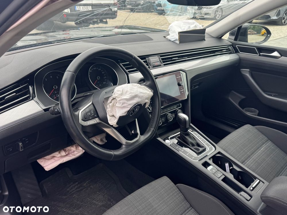 Volkswagen Passat 2.0 TSI Elegance DSG - 8