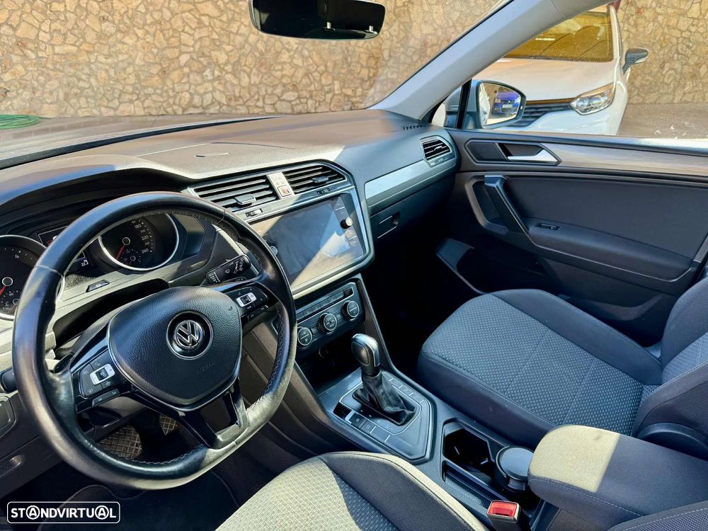 VW Tiguan Allspace 2.0 TDI Confortline DSG - 8