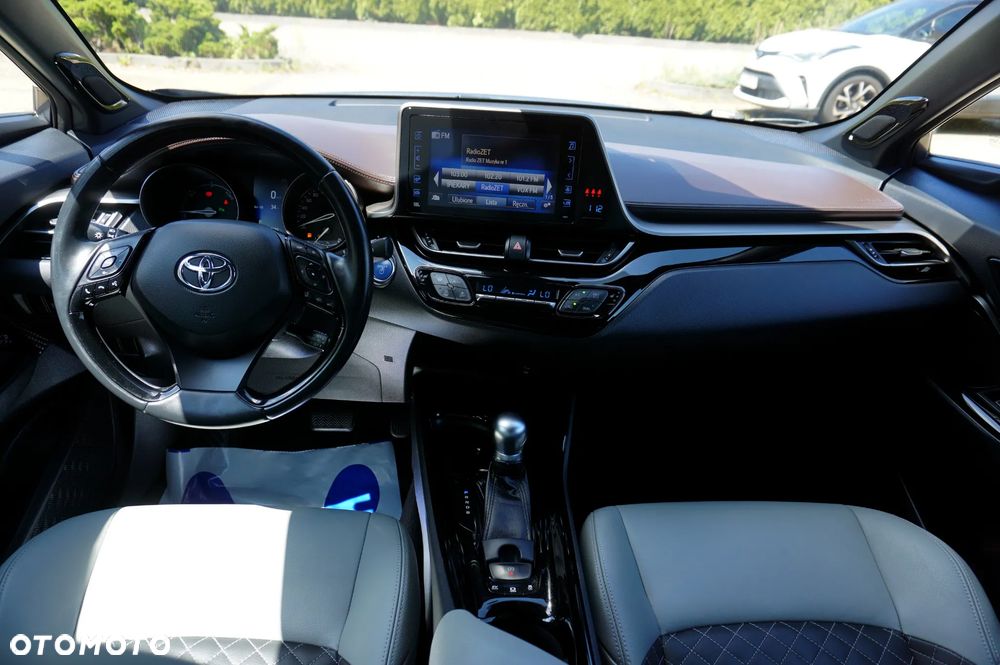 Toyota C-HR Business-Edition - 23