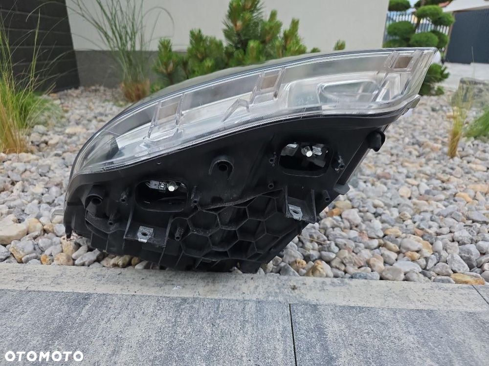 BMW 1 F20 F21 LIFT LCI Lampa prawa przód Full Led Adaptive 7471344-01 Chrom - 8