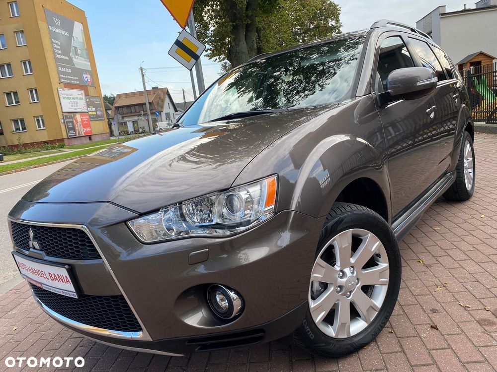 Mitsubishi Outlander 2.0 Intense + 2WD EU5 CVT - 29