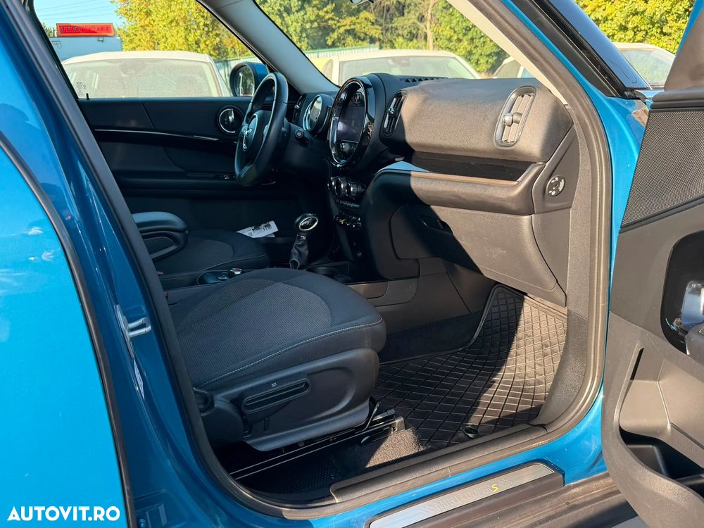 Mini Countryman Cooper SE ALL4 AT - 21