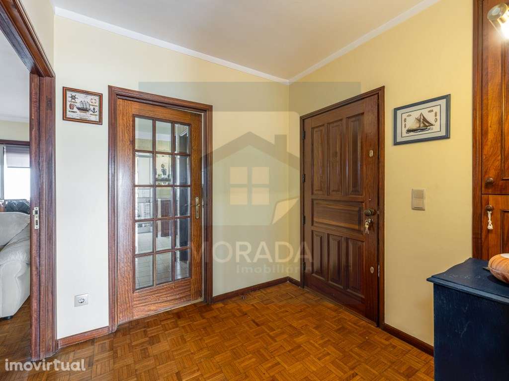 APARTAMENTO T2 || ÚLTIMO ANDAR C/ TERRAÇO || PADRÃO DA LÉGUA - Grande imagem: 2/33