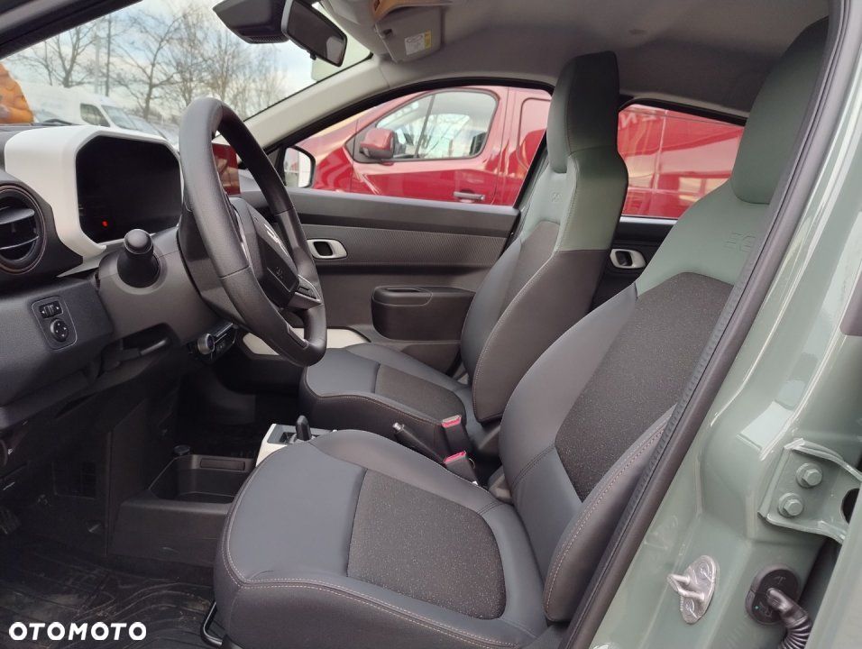Dacia Spring - 10