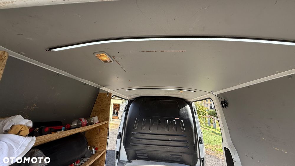 Volkswagen Transporter T5 - 17