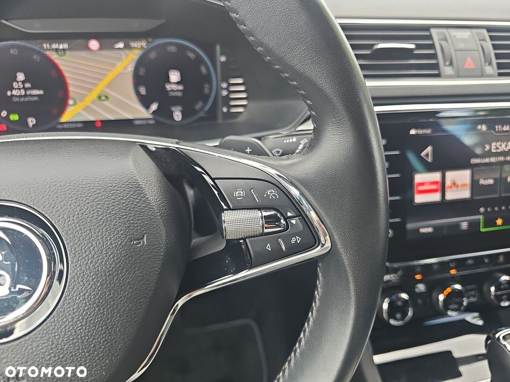 Skoda Superb 2.0 TDI DSG L&K - 24