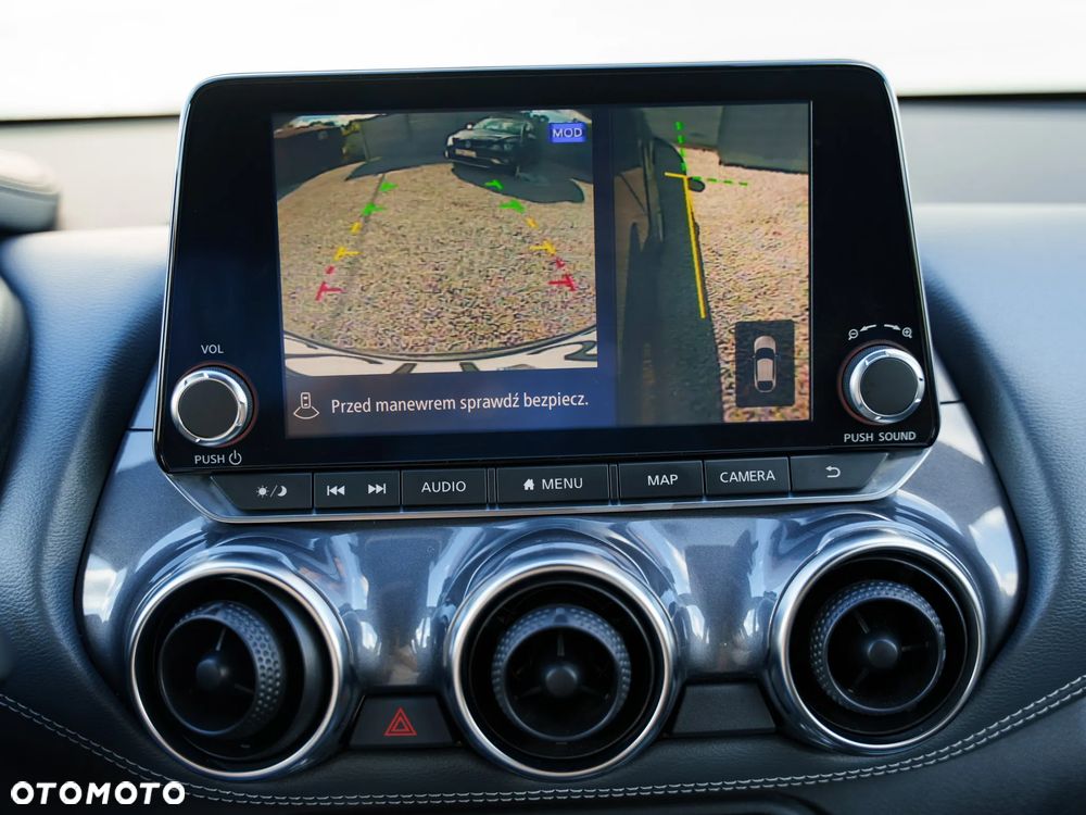 Nissan Juke DIG-T 117 N-Connecta - 32