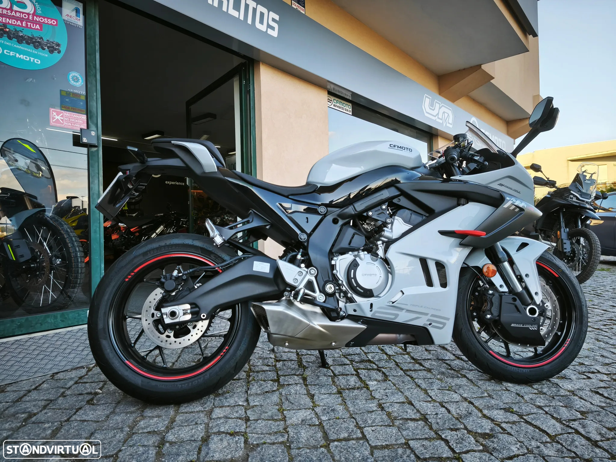 CF Moto 675SR-R Nova 2025 - 15