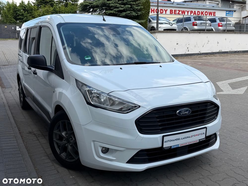 Ford Tourneo Connect Grand - 32