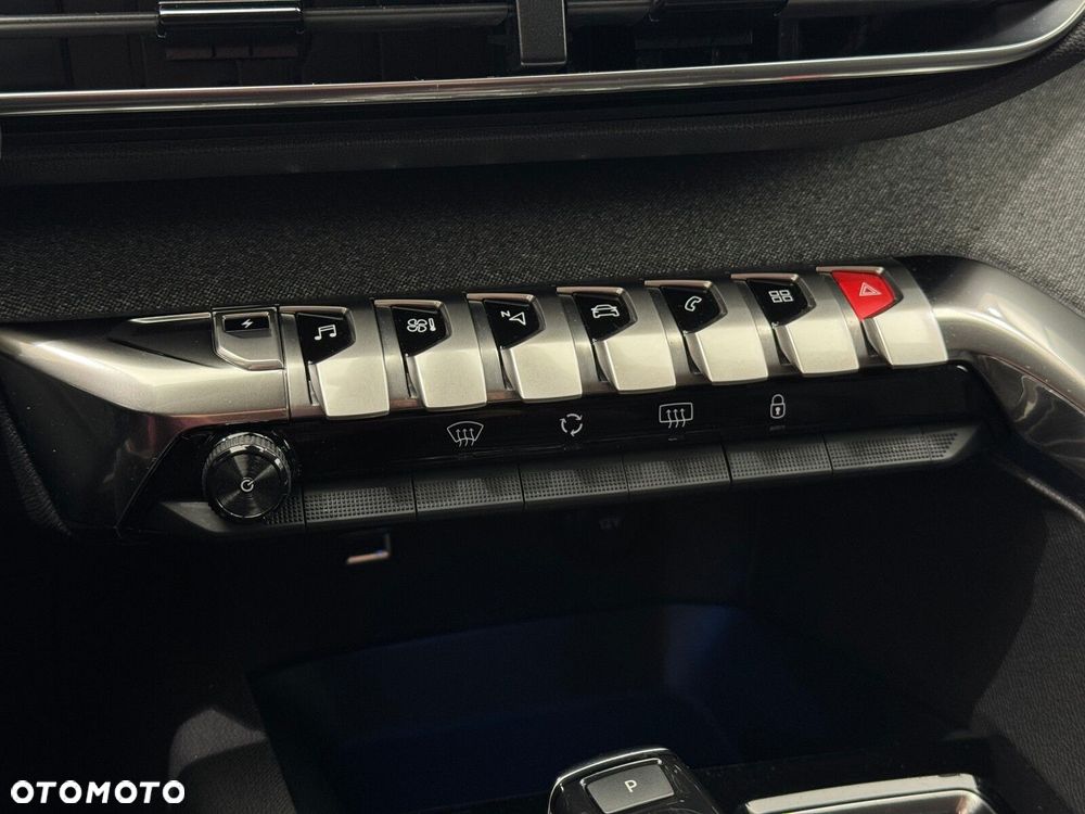 Peugeot 3008 1.6 PureTech Hybrid PHEV Allure Pack S&S EAT8 - 26