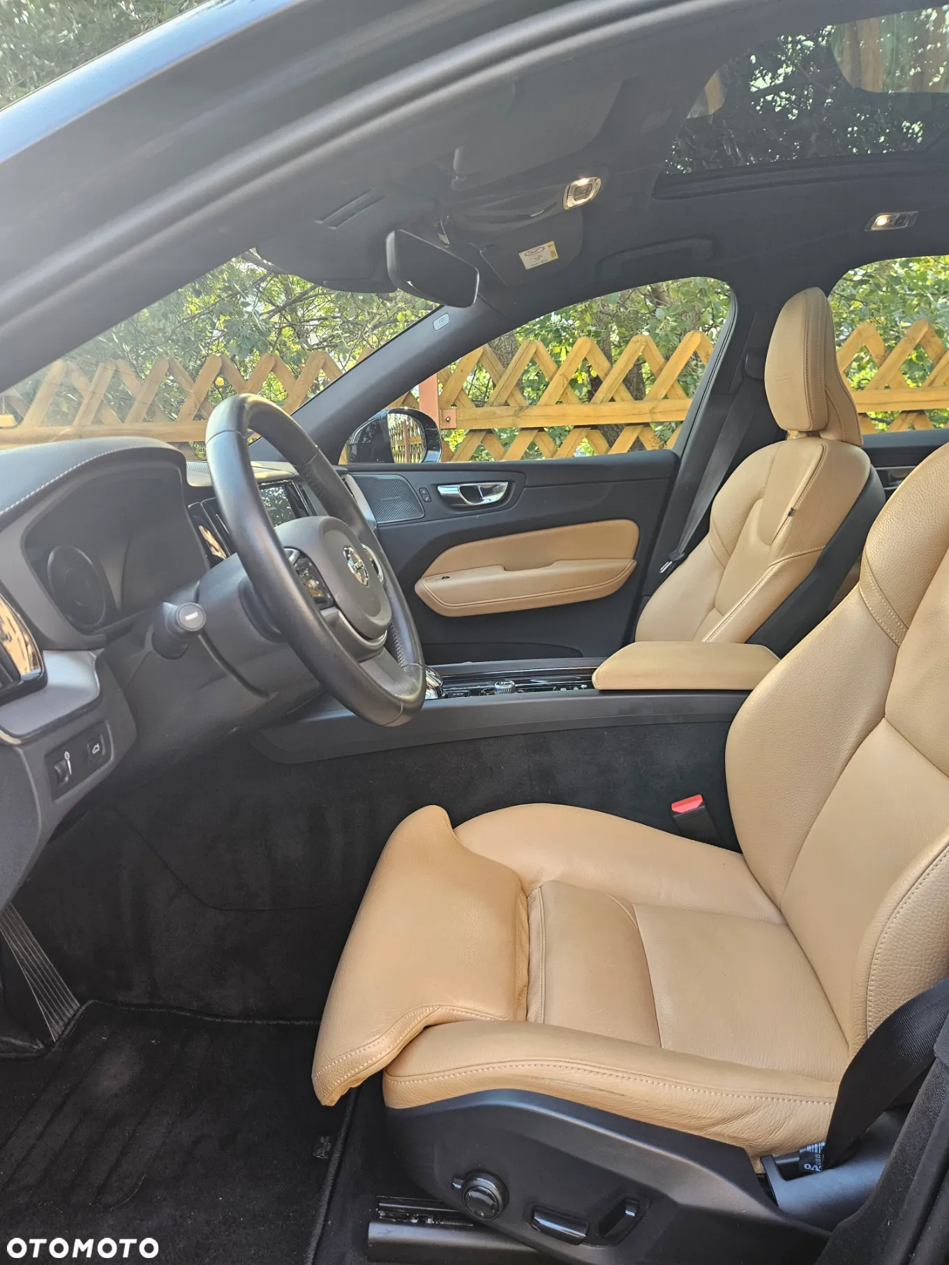 Volvo XC 60 B5 B AWD Inscription - 11
