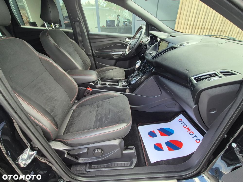 Ford Kuga 2.0 TDCi 4x4 ST-Line - 32
