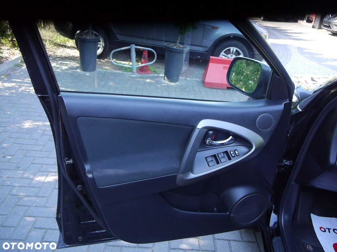 Toyota RAV4 - 18